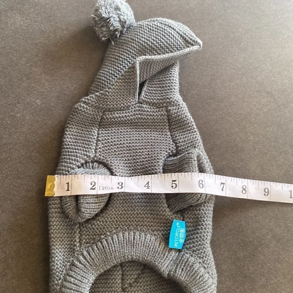 Dog or Cat Knitted Sweater Gray Hoodie with Pom & Star Design Size S NWT